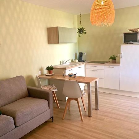 Gite Dans Une Ambiance Vegetale Avec Spa Privatif Jazennes エクステリア 写真