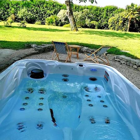 Gite Dans Une Ambiance Vegetale Avec Spa Privatif Jazennes エクステリア 写真