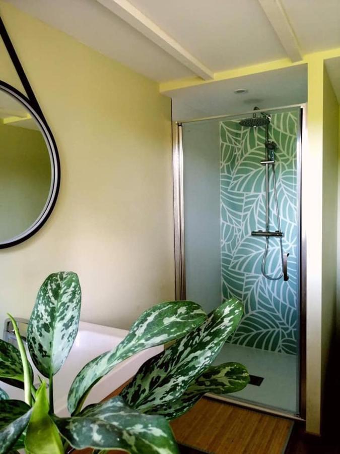 Gite Dans Une Ambiance Vegetale Avec Spa Privatif Jazennes エクステリア 写真